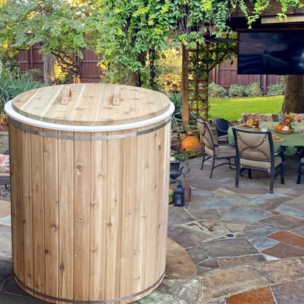 Dundalk LeisureCraft | The Baltic Cold Plunge Tub | Canadian Timber Collection